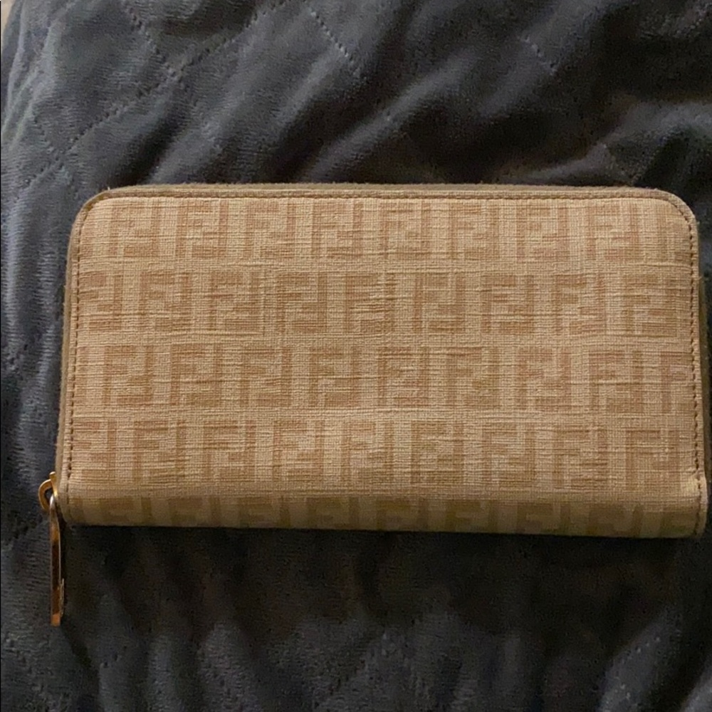 FENDI used beige wallet